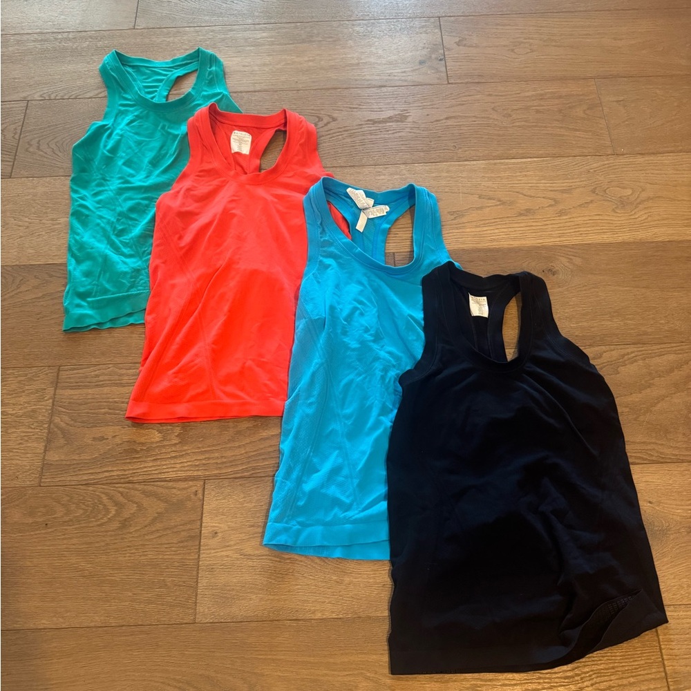 Athleta Momentum Tank Tops XS